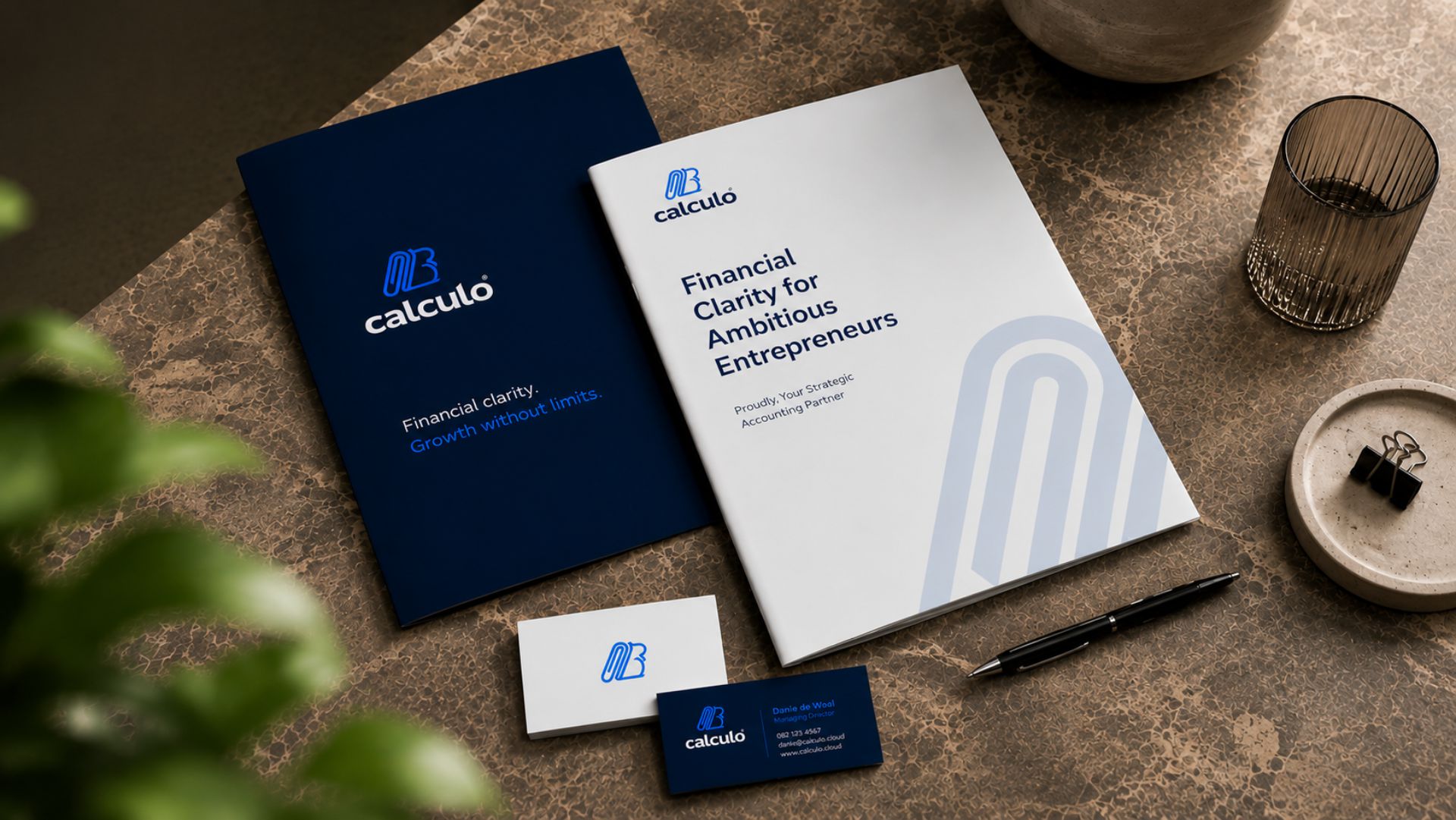 Calculo brochure, folder and business cards